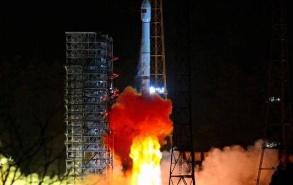 Sonda chinesa é a primeira a pousar no lado escuro da lua