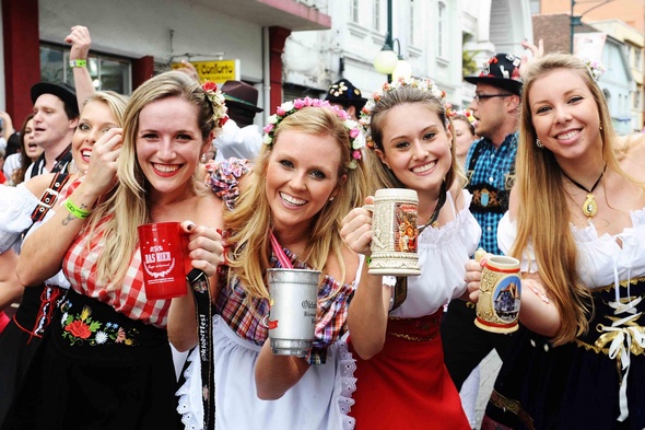 Oktoberfest deve receber cerca de 600 mil visitantes a partir desta quarta-feira 